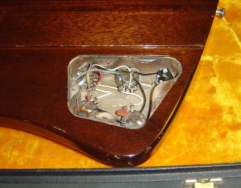 Firebird_V_-Cavity_1964